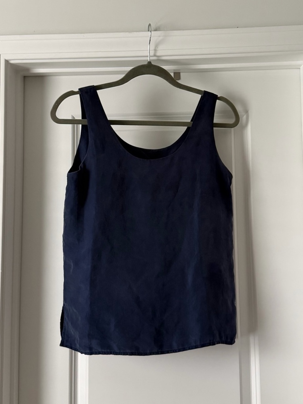 Compagnie Internationale Express Navy Silk Tank